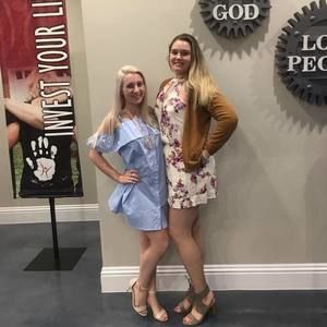 Meet your Posher, Cierra